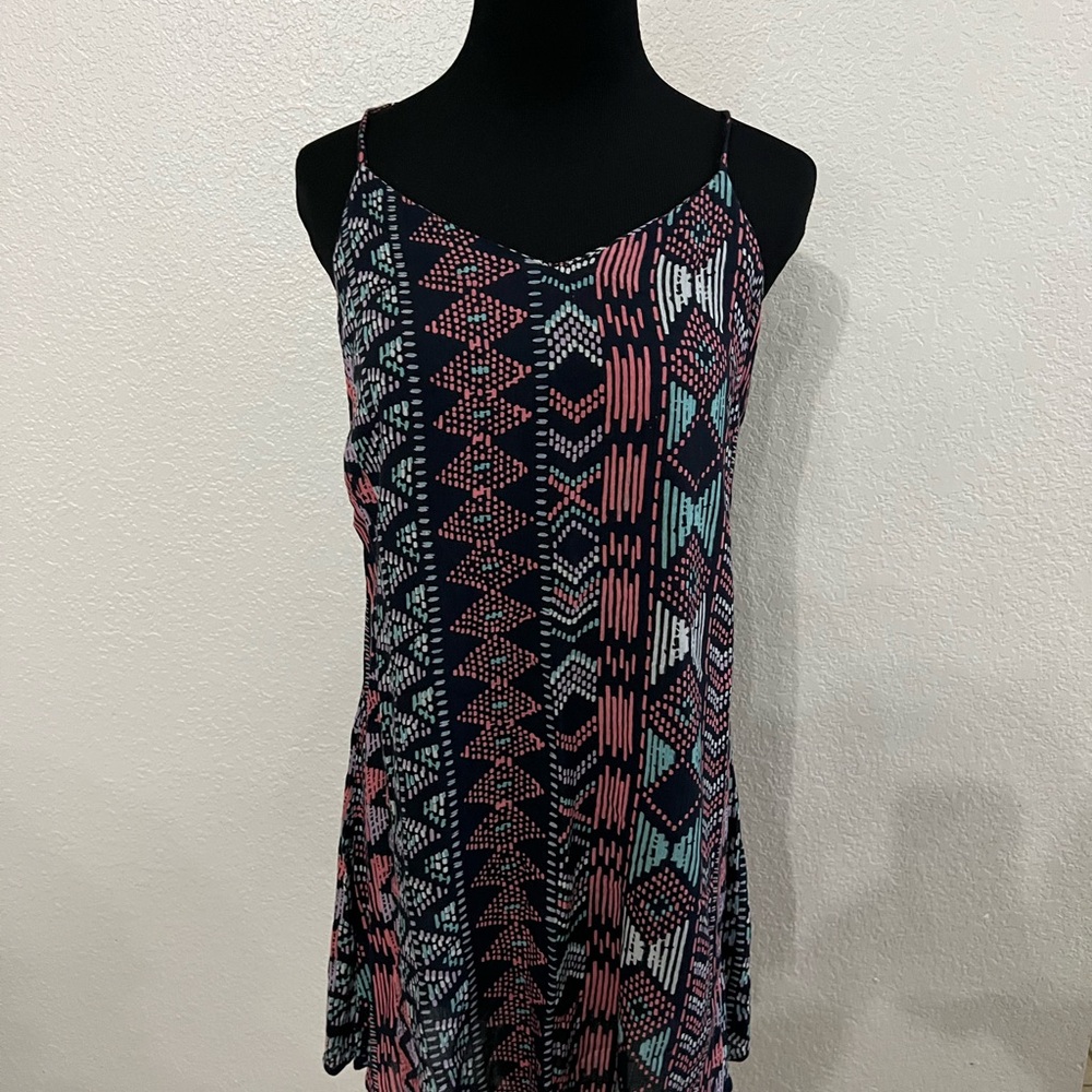 En Creme Geometric Patterned Sleeveless Dress- Size Small